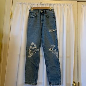 Zara Mom Jeans ripped denim
